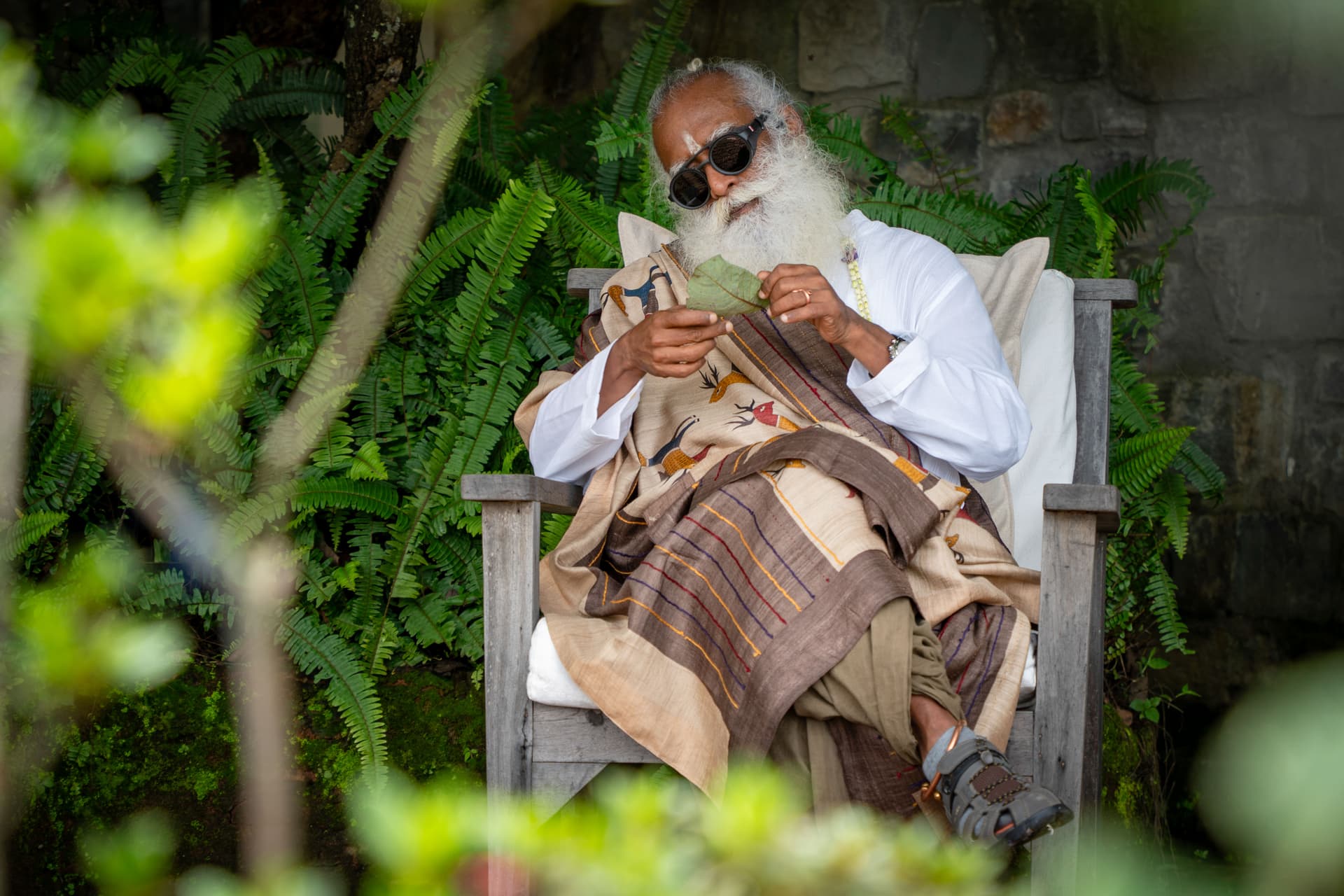 Yogic Wisdom Meets Modern Science: Pranic Pick-Me-Ups – Conscious Snacking for Steady Energy